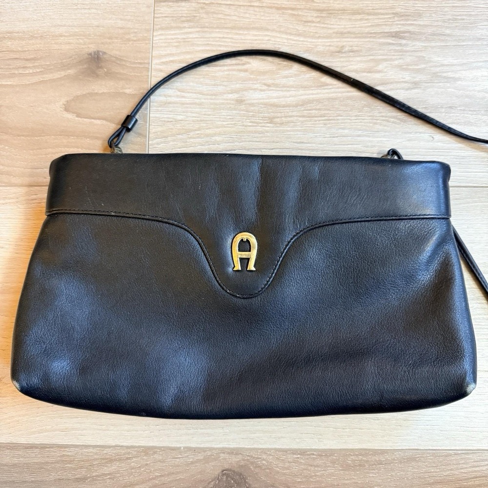Etienne Aigner Vintage Leather Shoulder Bag Black 90's